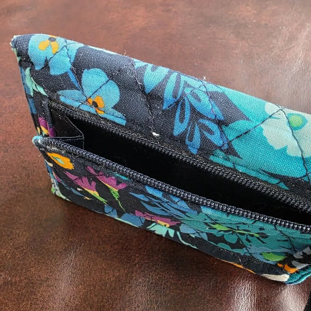 Vera Bradley Compact Wallet Midnight Blue Floral Quilted Twill Retired Pattern